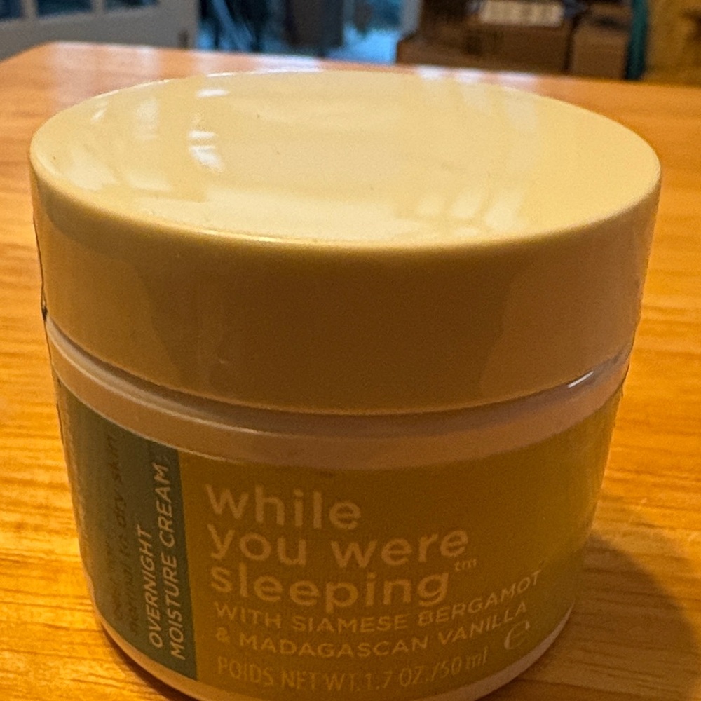 Overnight Moisture Cream — Yellow
